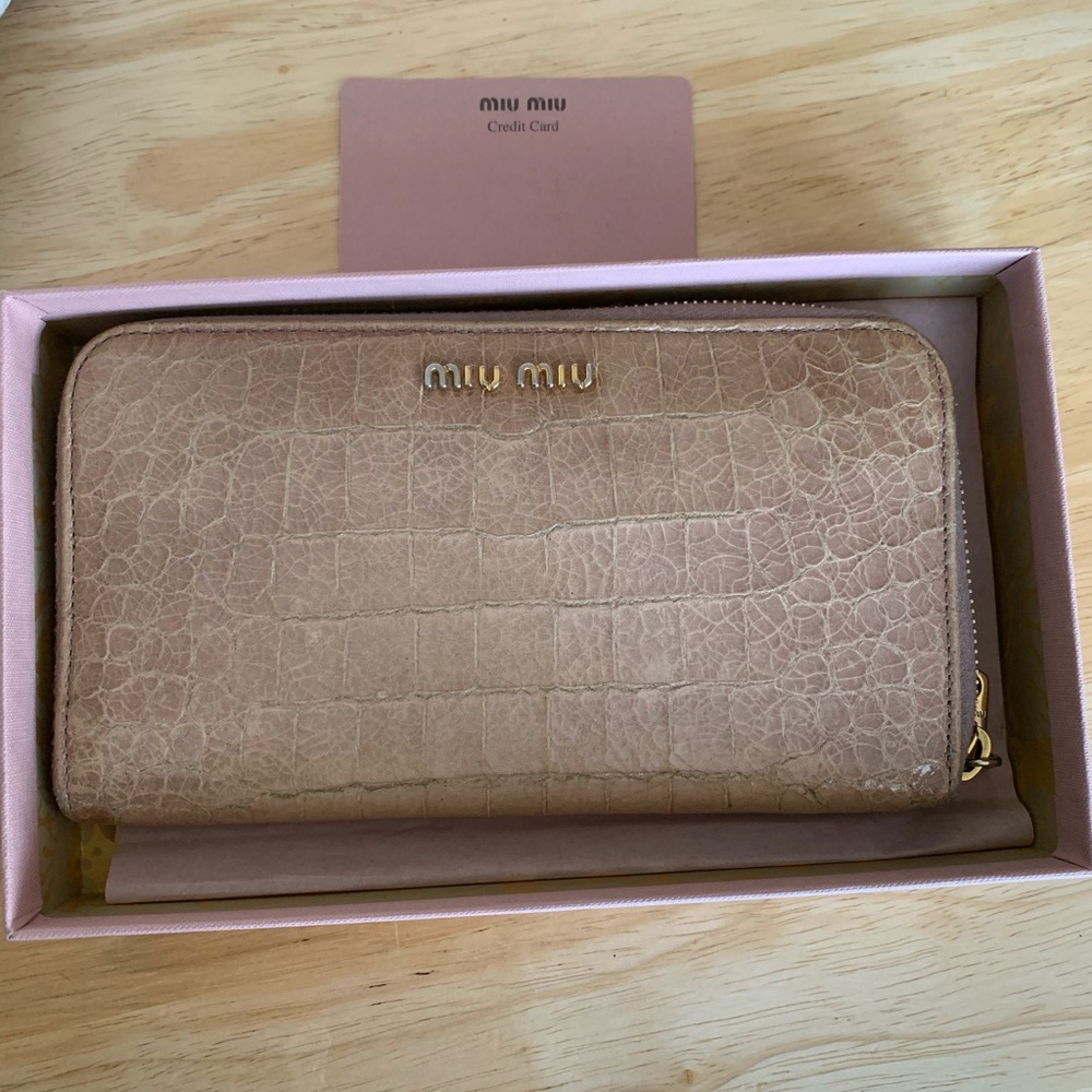 Miu Miu Cipria Croc-Embossed Wallet